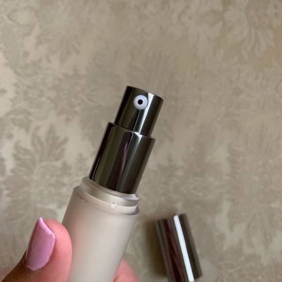 Urban Decay Bright and Tight primer - Picture 4 of 6